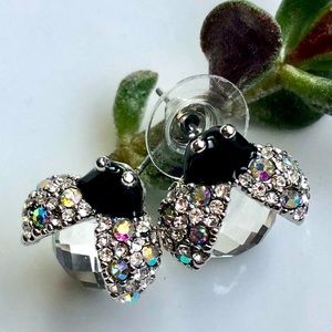 LAVINA Crystal stud earrings #Ladybug678, Swarovski elements, Color Silver/Black